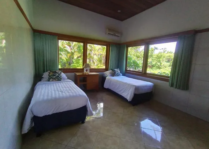 Absolute Beachfront Private Sleeps 6 With Infinity Pool On 1200m2 Of Tropical Land