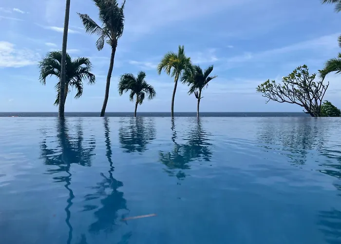 Absolute Beachfront Private Sleeps 6 With Infinity Pool On 1200m2 Of Tropical Land Villa Tulamben